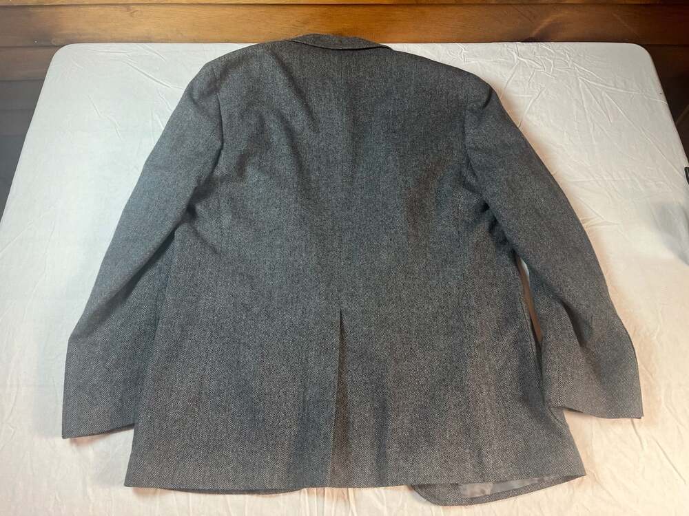 Brooks Brothers Classic Men's Gray Herringbone Sport Coat Blazer - Picture 6 of 12